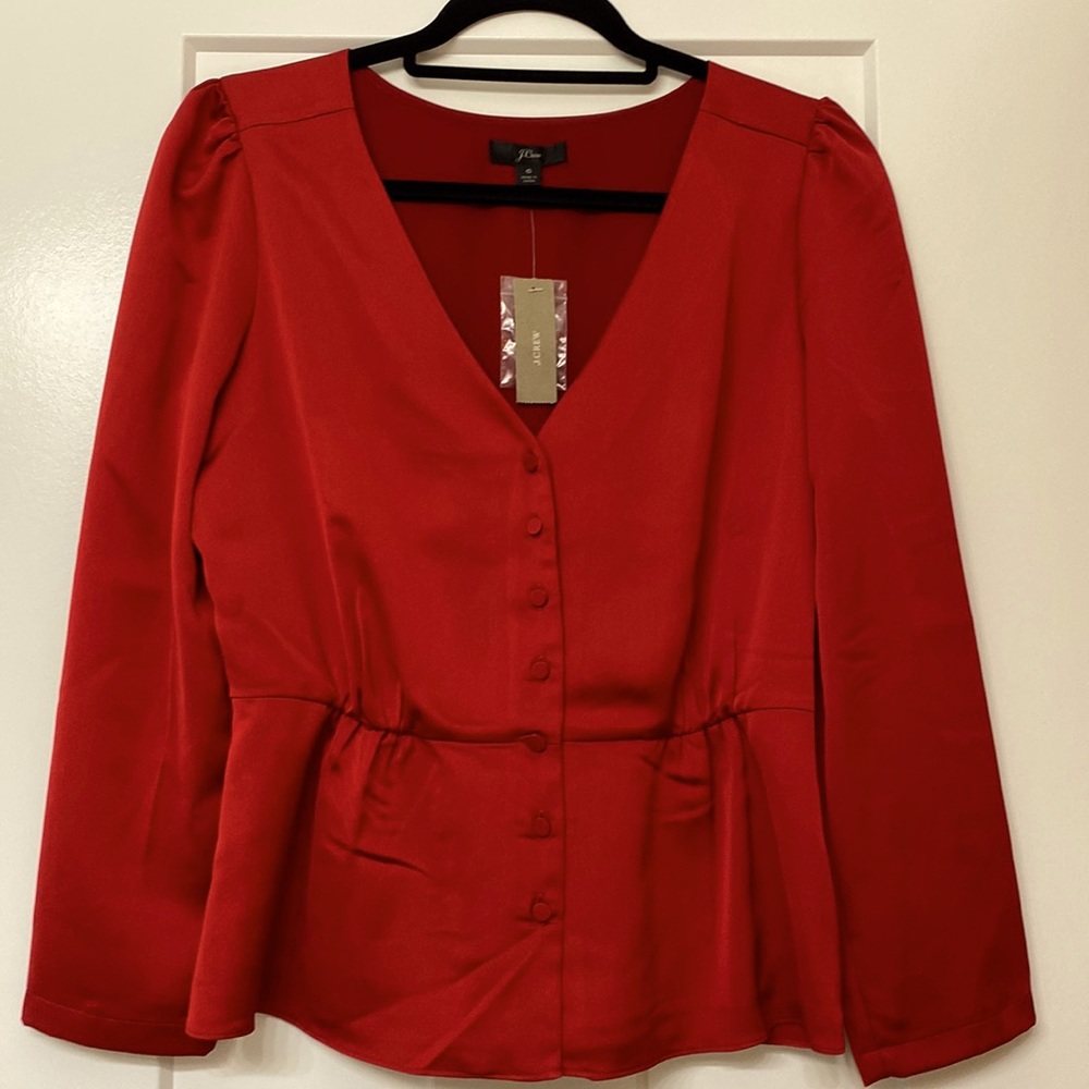 NWT Beautiful silk-like holiday blouse.